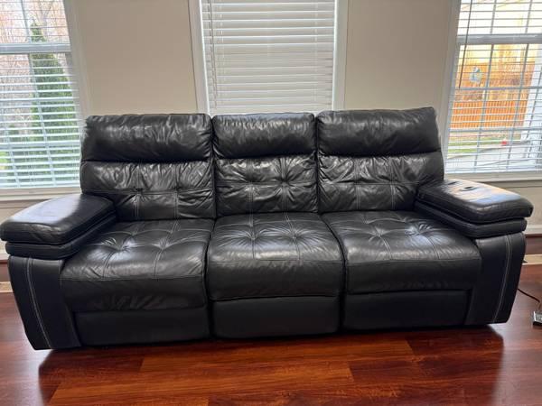 FOR SALE: Sofa & Loveseat Set!