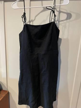 Womens dresses XS, S, M, & 6 - Make an offer - some new with tags 12