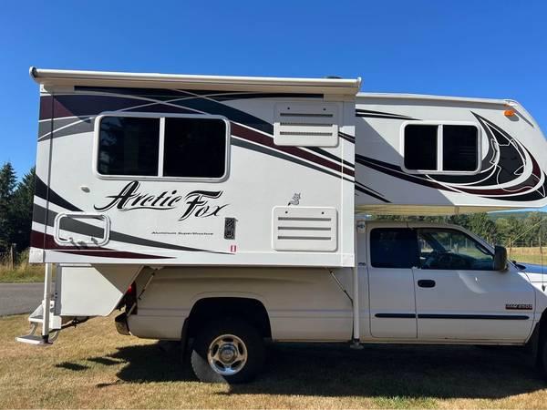 2019 Truck Camper Arctic Fox 990