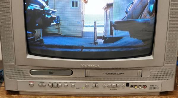 19" CRT TV VCR/DVD Combo color television model 2003 2