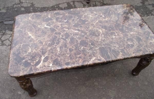 Matching Wood Living Room Coffee and End Table
