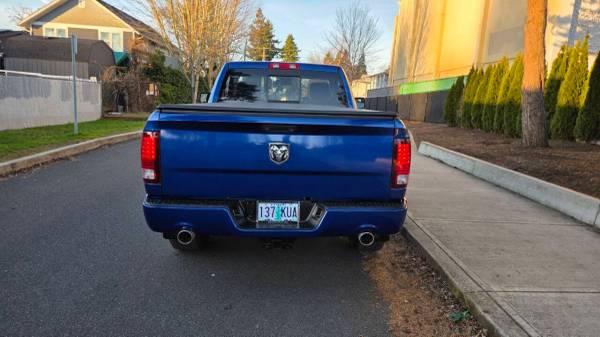 2015 RAM 1500 4x4 4WD Truck Dodge Sport  2dr Regular Cab 6.3 ft. SB Pi 6