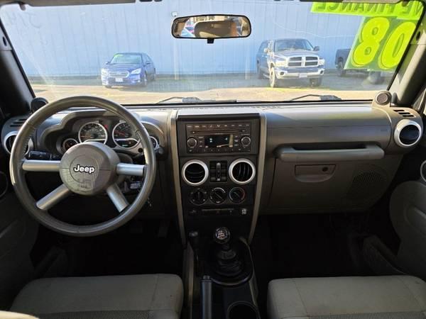 2008 Jeep Wrangler 4x4 4WD SUV  4dr Unlimited Sahara Wagon . 10