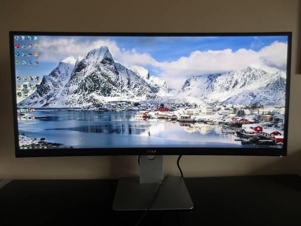 Dell U3415W UltraSharp 34in Curved Monitor - lightly used