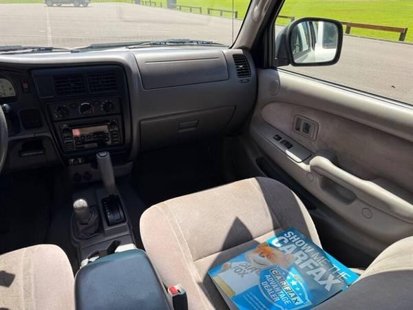 2004 Toyota Tacoma 18
