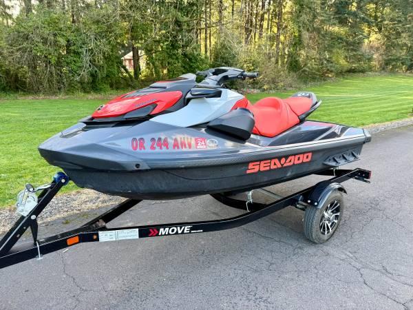 2022 SeaDoo GTi SE with Bluetooth Sound System LOW HOURS