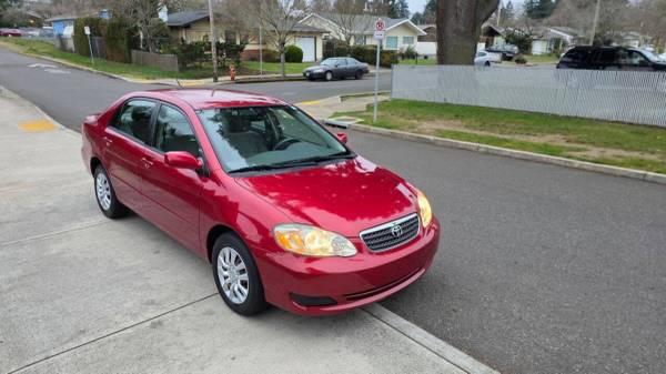 2005 Toyota Corolla  LE 4dr Sedan 3