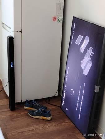 Flat Panel TV 55" roku TCL , great condition DEAL 2