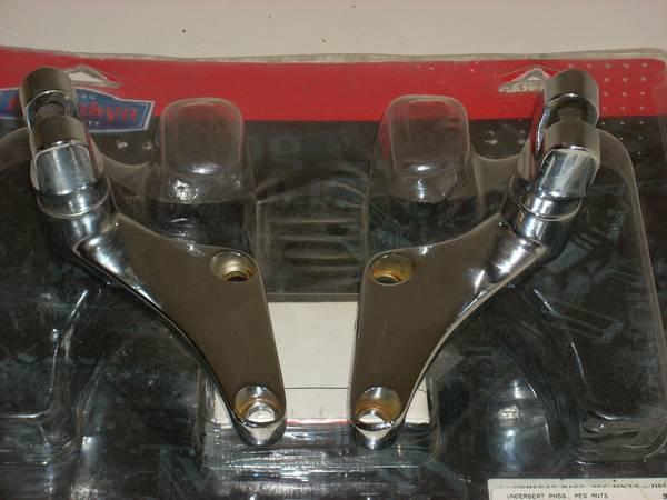 Kuryakyn underseat passenger peg brackets KU4535 For Harley Davidson