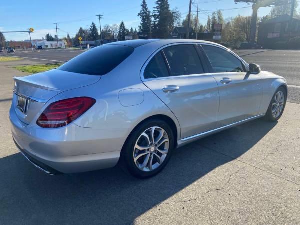 2015 Mercedes-Benz C-Class  C 300 4dr Sedan 6