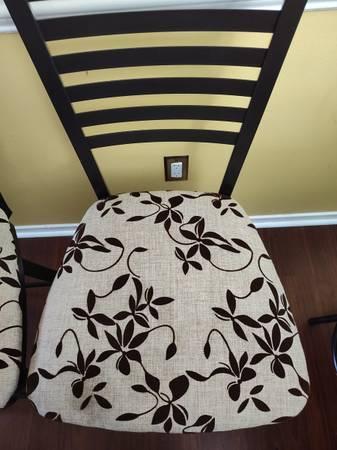 Nice Set of 3 Counter Height Bar Stools Floral Pattern 3