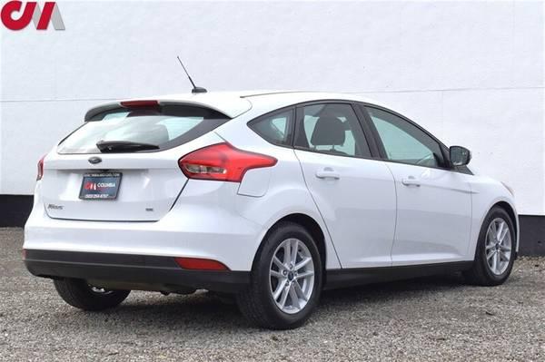 2018 Ford Focus  SE Hatchback 5