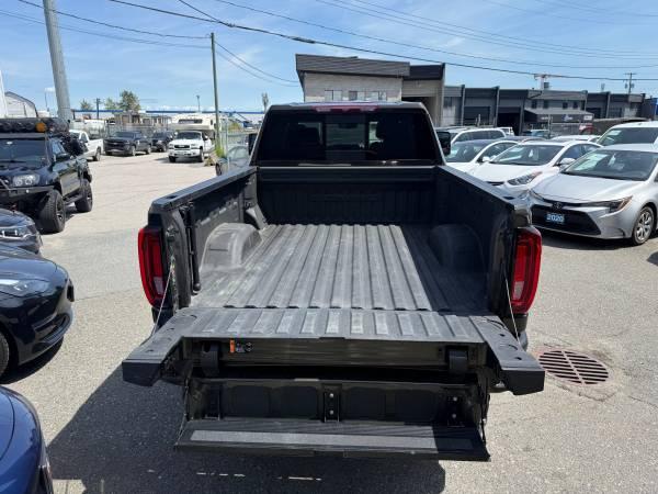 2022 GMC Denali 6.6 Duramax 8