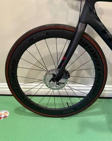 Trek Domane SL6 Carbon 12