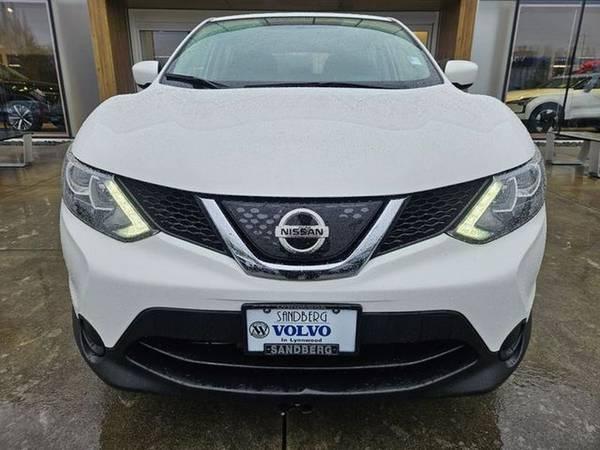2018 Nissan Rogue Sport S 2