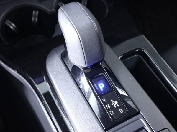 2024 Toyota Prius LE 22