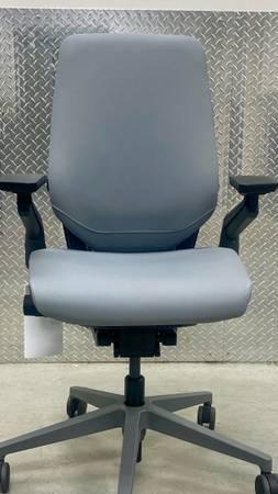 NEW Steelcase Gesture LEATHER Fully Loaded