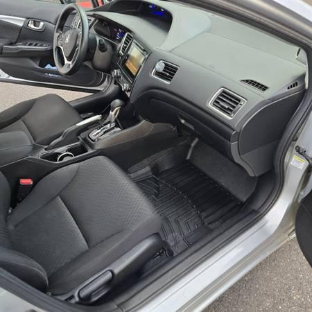 2015 Honda Civic EX Sedan 30MPG 92K Reliable Commuter 13