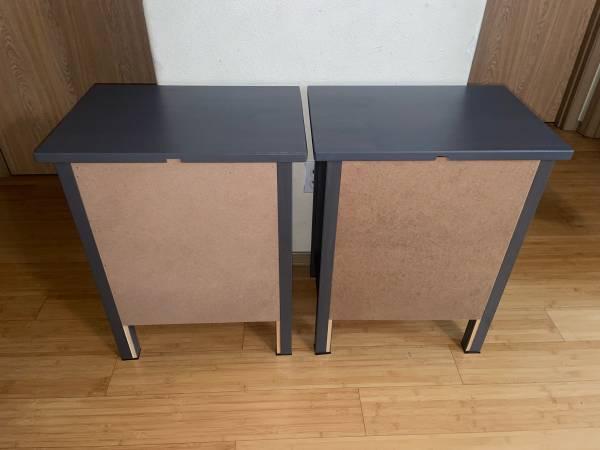 Set of 2 pcs dark brown 2 drawer nightstands. 4