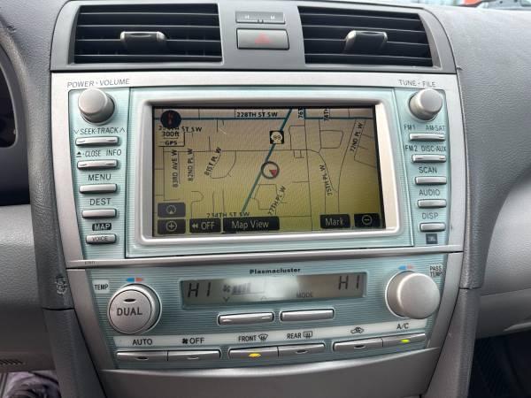 2008 Toyota Camry Hybrid: Clean Title, Economy Car 12