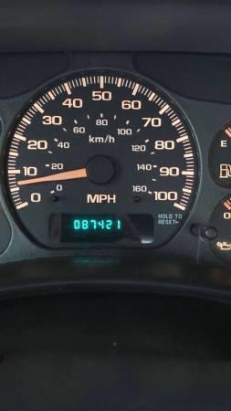 2001 Chevrolet Silverado 1500 4x4 4WD Chevy Truck LS 2dr Standard Cab 13