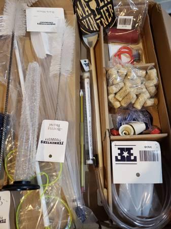 Master Vintner big mouth bubbler wine making kit complete 5 gallon carboy 3