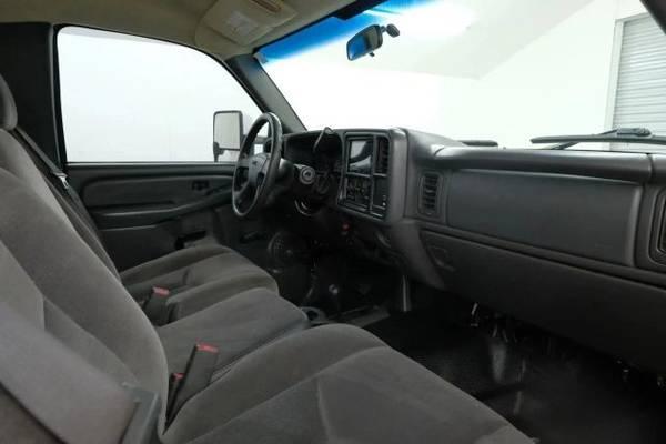 *2007* *GMC* *Sierra 2500HD Classic* *Work Truck Pickup 2D 8 ft* 23