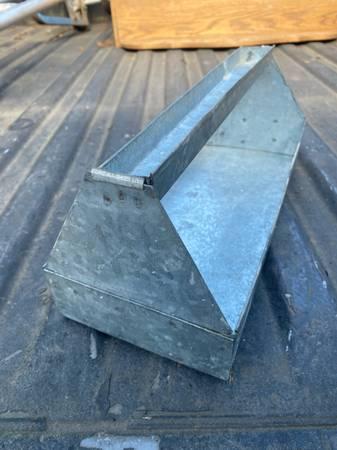 Galvanized steel carry tray