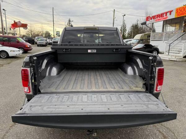 2015 RAM 1500 Diesel 4x4 4WD Dodge Laramie  4dr Crew Cab 5.5 ft. SB Pi 12