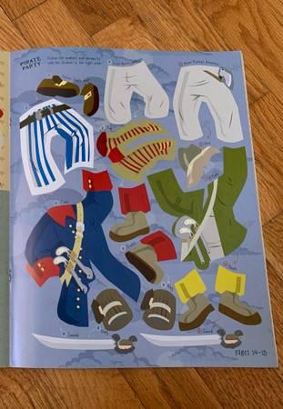 Set of 4 Sticker Books: NWT Let’ s Explore City & 3 More Usborne: Sports, Astr 17