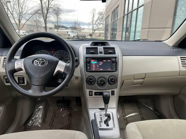 2013 Toyota Corolla LE *Only 1 Owner Vehicle & Well Maintained* 14