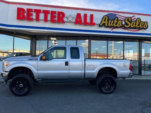 2015 Ford F-250 Super Duty 4x4 4WD F250 XLT  4dr SuperCab 6.8 ft. SB Pickup Pick 2