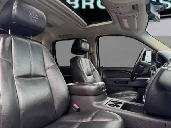2012 Chevrolet Silverado 2500HD Diesel 4x4 4WD Chevy Truck LTZ  4dr Crew Cab SB 17