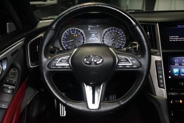 2017 INFINITI Q60 Red Sport 400 // AWD // Red Leather // Serviced!!! 12