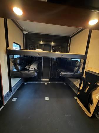 2015 Forest River Vengeance Touring 38L13 43’ F/W Toy Hauler 14