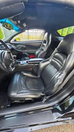 2000 Chevrolet Corvette Chevy Base 2dr Convertible 9