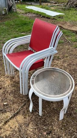 5 outdoor Patio chairs and glass top side tables set