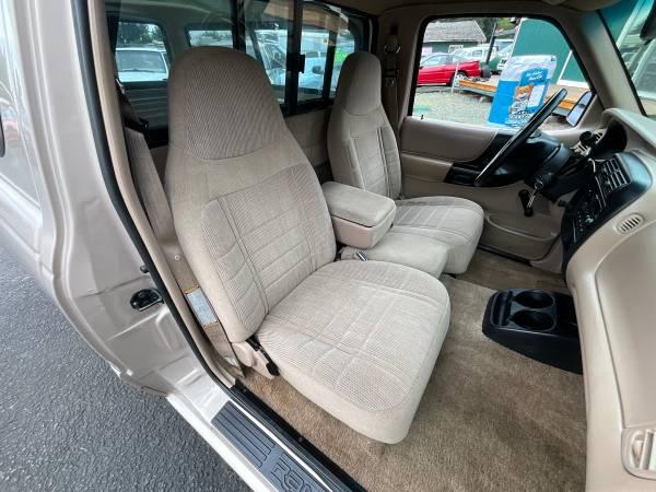 1997 FORD RANGER XLT 4 CYLINDER AUTOMATIC WITH ONLY 74K MILES 16