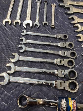 Wrenches - Combination Wrench Sets(2+) and Crescent and Offset Wrench 3