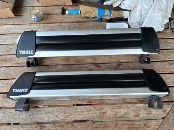 Thule 724 ski/fishing rod rack 2