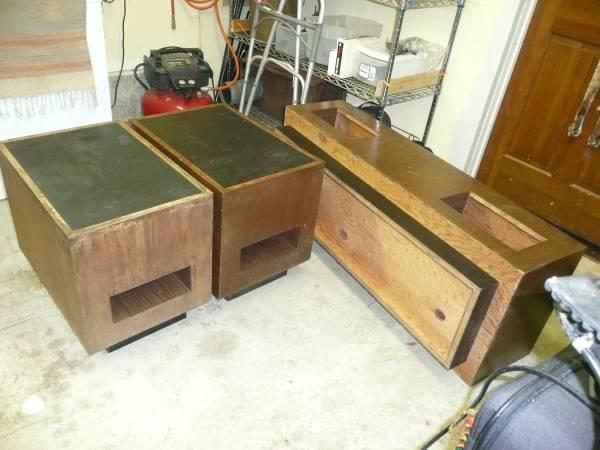 Contemporary Coffee Table and Matching End Tables (price reduced)