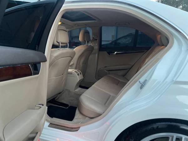 2010 Mercedes-Benz C-Class  C 300 Sport 4dr Sedan Sedan 20