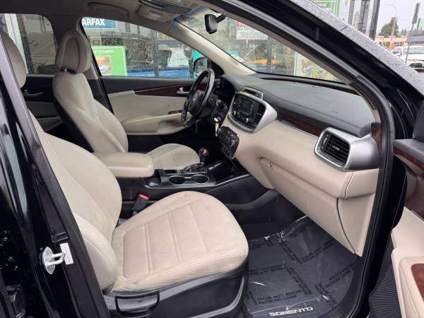 2016 Kia Sorento LX – AWD 18
