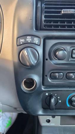 2000 Ford Ranger 4x4 4WD Truck XLT 2dr  Extended Cab SB 13