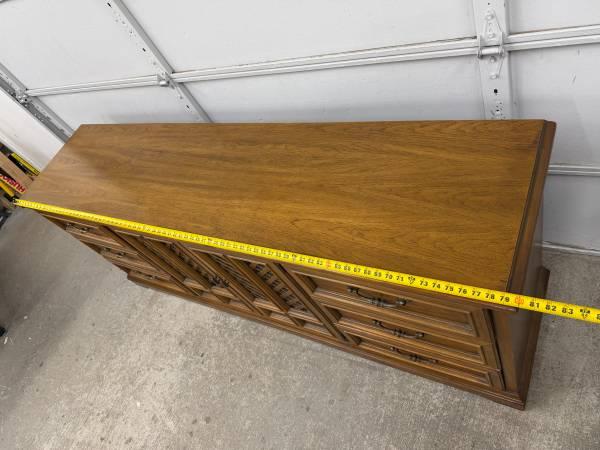 Vintage 9 Drawer Dresser - Drexel 5