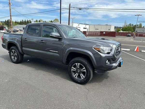 2019 Toyota Tacoma TRD Sport **100% Financing Approval is our goal** 9