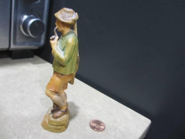 Vintage Hand Carved Hunter by GG Lang Sel. Erben Oberammergau 2