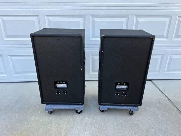 2 - JBL TR125 - 225W Professional Speakers 4