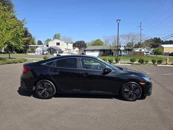2017 Honda Civic Sedan  EX-T CVT Sedan . 2