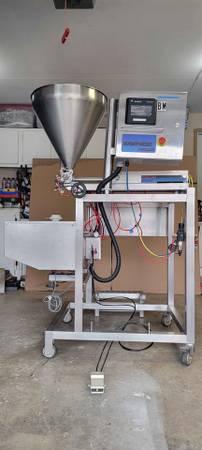 Unifiller Custom Cake-O-Matic 1000i Food Depositor Cake Icing Machine